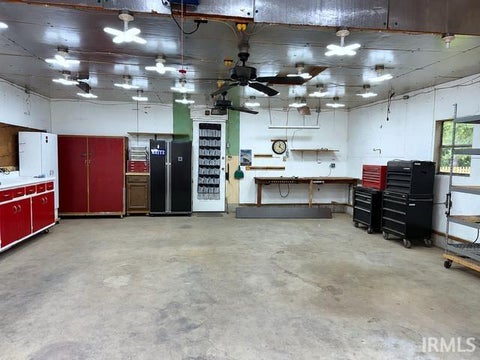 Tiny photo for 5220 Broadway Avenue, Evansville, IN 47712 (MLS # 202638043)