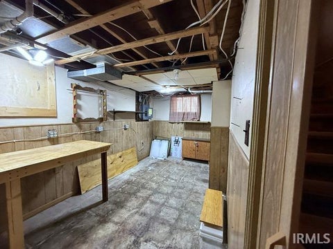 Tiny photo for 5220 Broadway Avenue, Evansville, IN 47712 (MLS # 202638043)