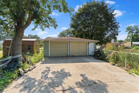 Tiny photo for 52083 Kenilworth Road, South Bend, IN 46637 (MLS # 202635349)