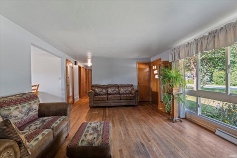 Tiny photo for 52083 Kenilworth Road, South Bend, IN 46637 (MLS # 202635349)