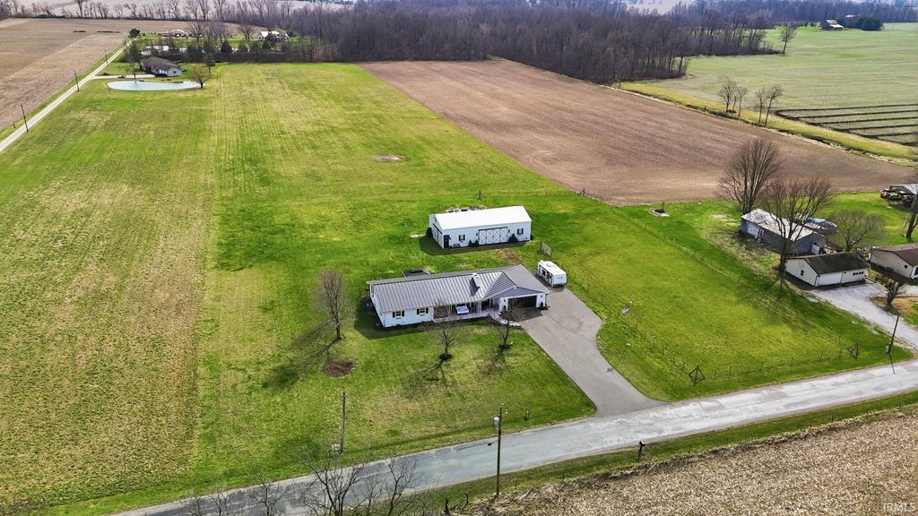 Photo of 5881 E County Road 1300 N, Eaton, IN 47338 (MLS # 202607832)