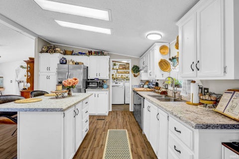 Tiny photo for 78 Jaye Lane, Bedford, IN 47421 (MLS # 202644846)