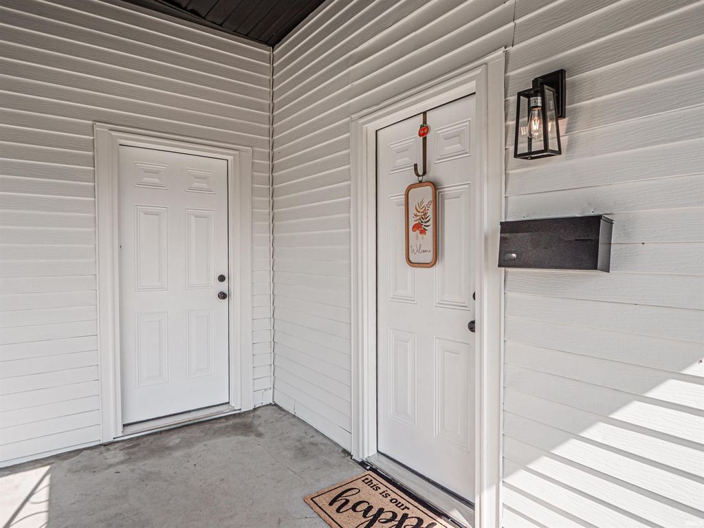 Photo of 718 S Illinois Street, Bicknell, IN 47512 (MLS # 202543370)