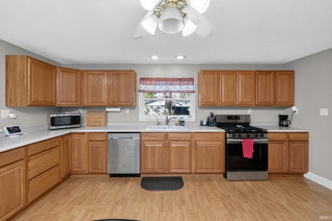 Tiny photo for 56578 Eastvue Drive, Osceola, IN 46561 (MLS # 202641417)