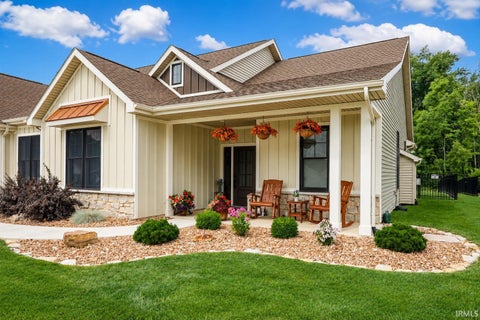 Photo of 1274 Midnight Chase Grove, Fort Wayne, IN 46845 (MLS # 202629784)