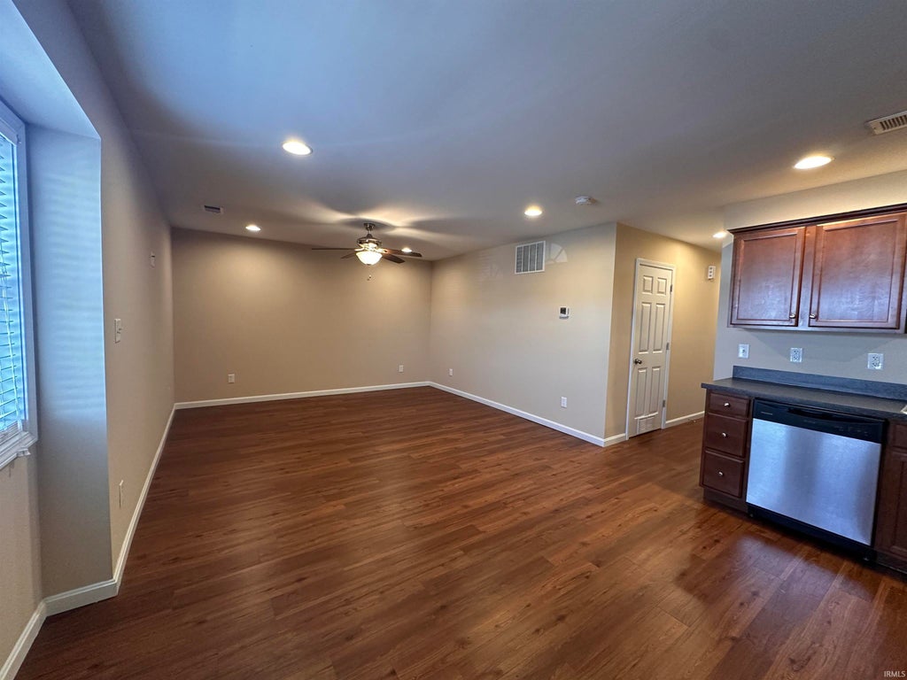 Photo of 2301 W Michigan Street #Unit C, Evansville, IN 47712 (MLS # 202621667)