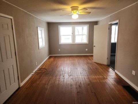 Tiny photo for 1306 Peter Street, Logansport, IN 46947 (MLS # 202549834)