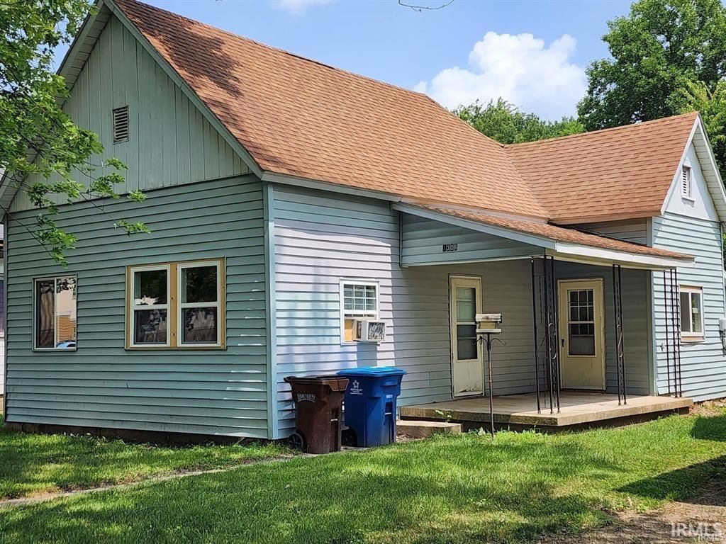 Photo of 1306 Peter Street, Logansport, IN 46947 (MLS # 202549834)