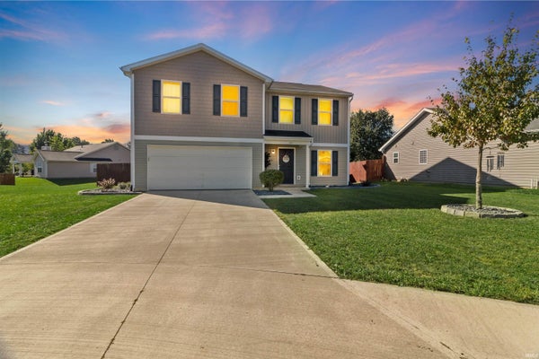 205 LUKE CT, KOKOMO, IN 46901 - Image 14bf2b49e8da2e2a4e3baac8ee5104ef/3929213657