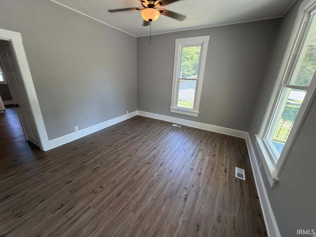 Photo of 631 W 8th Street, Mount Vernon, IN 47620 (MLS # 202635078)