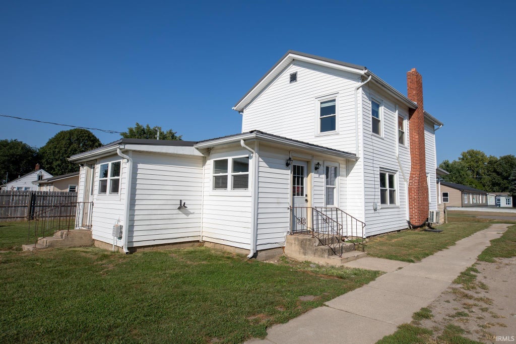 Photo of 308 S Washington Street, Bourbon, IN 46504 (MLS # 202638220)
