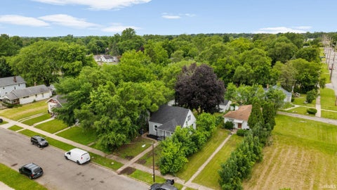 Tiny photo for 1333 N Meade Street, South Bend, IN 46628 (MLS # 202624139)