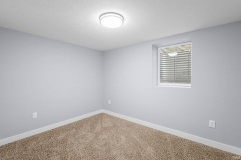 Tiny photo for 1333 N Meade Street, South Bend, IN 46628 (MLS # 202624139)