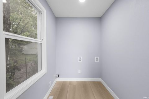 Tiny photo for 1333 N Meade Street, South Bend, IN 46628 (MLS # 202624139)
