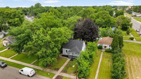 Tiny photo for 1333 N Meade Street, South Bend, IN 46628 (MLS # 202624139)