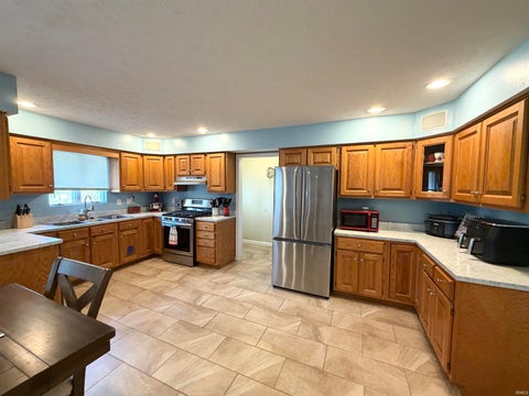 Tiny photo for 620 E Blue Ridge Drive, Evansville, IN 47714 (MLS # 202637793)