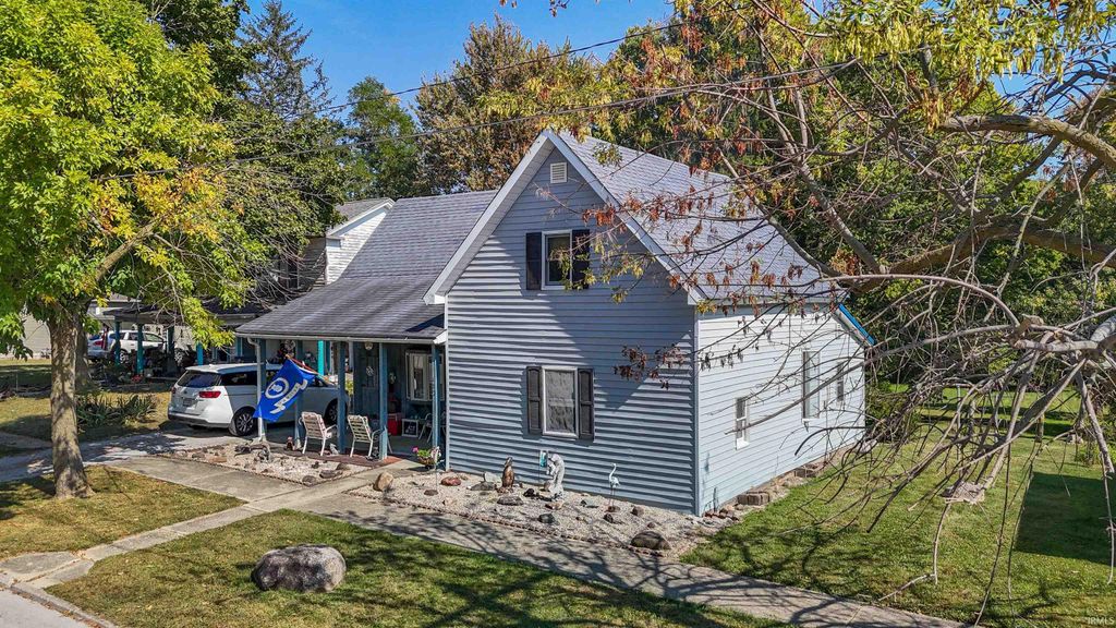 Photo of 412 N Nancy Street, Warren, IN 46792 (MLS # 202538030)