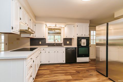 Tiny photo for 4301 N Manchester Road, Muncie, IN 47304 (MLS # 202618710)