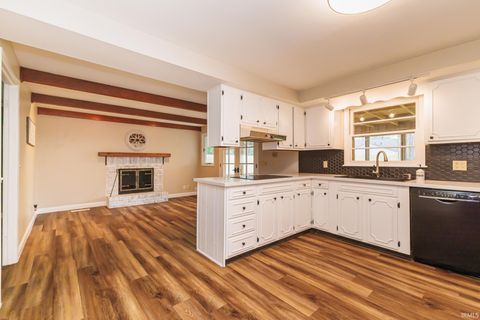 Tiny photo for 4301 N Manchester Road, Muncie, IN 47304 (MLS # 202618710)