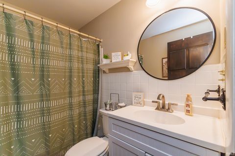 Tiny photo for 4301 N Manchester Road, Muncie, IN 47304 (MLS # 202618710)