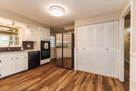 Tiny photo for 4301 N Manchester Road, Muncie, IN 47304 (MLS # 202618710)