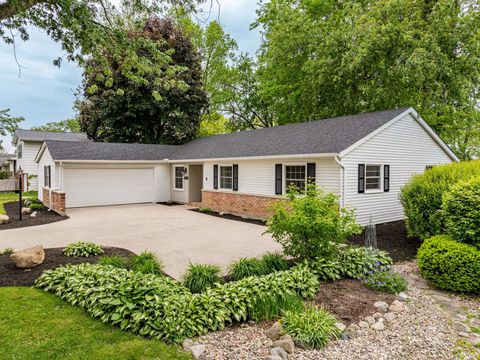 Tiny photo for 4301 N Manchester Road, Muncie, IN 47304 (MLS # 202618710)