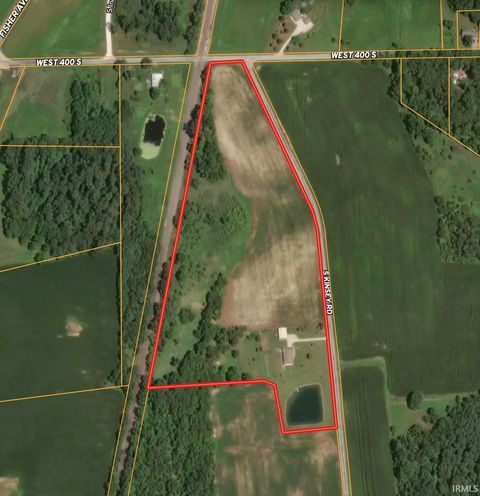 Tiny photo for 4239 S Kinsey Road, Warsaw, IN 46580 (MLS # 202612546)