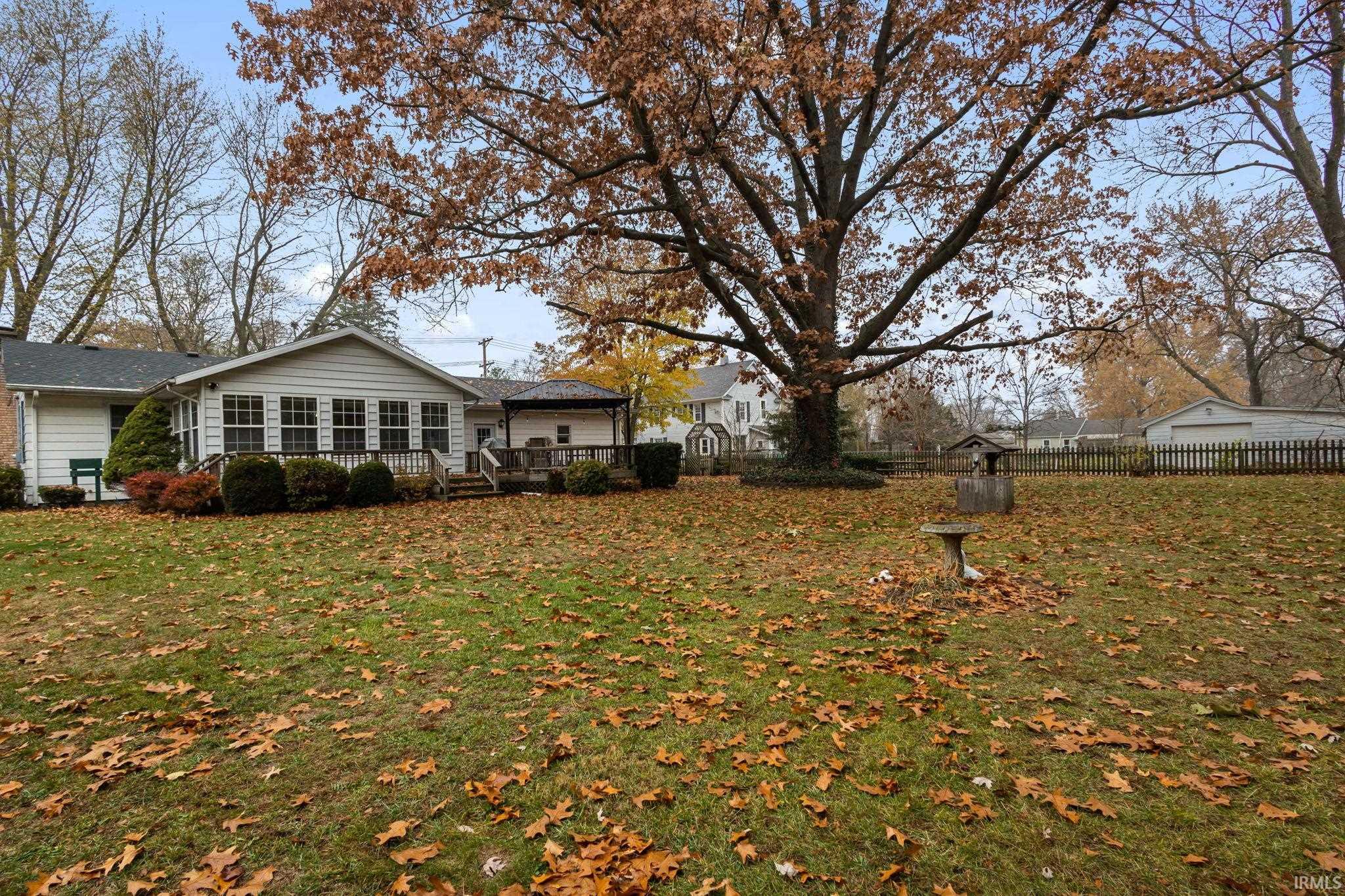 Mishawaka, Indiana 46545, United States, 2 Bedrooms Bedrooms, ,2 BathroomsBathrooms,Residential,Pending,246988