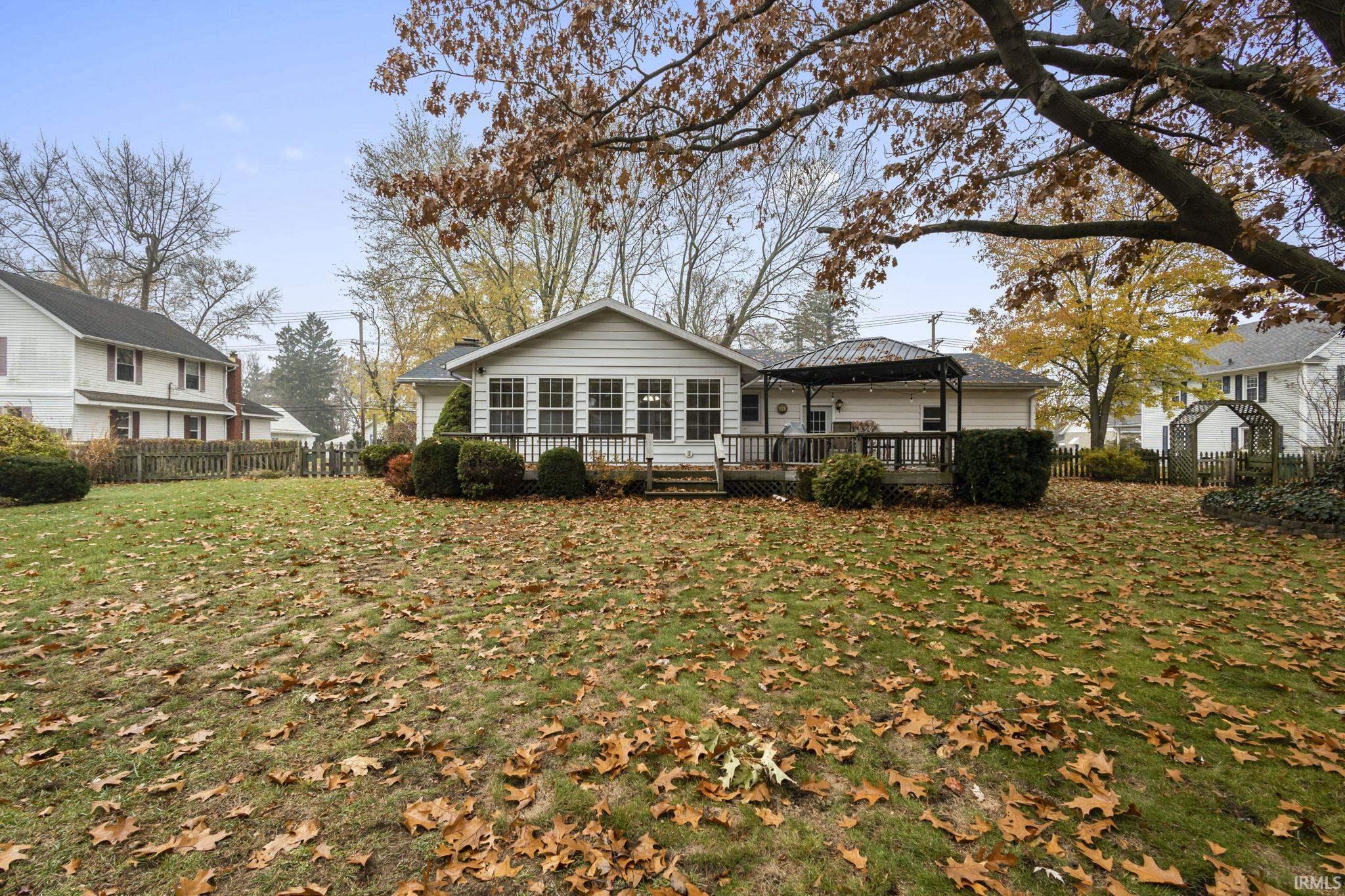 Mishawaka, Indiana 46545, United States, 2 Bedrooms Bedrooms, ,2 BathroomsBathrooms,Residential,Pending,246988