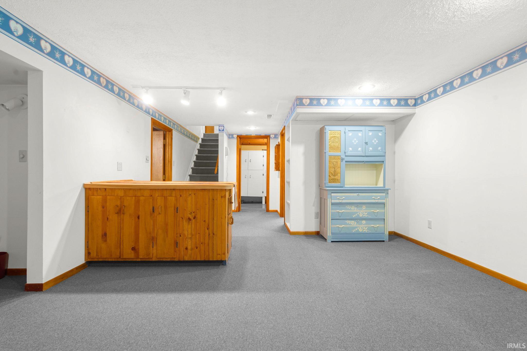 Mishawaka, Indiana 46545, United States, 2 Bedrooms Bedrooms, ,2 BathroomsBathrooms,Residential,Pending,246988