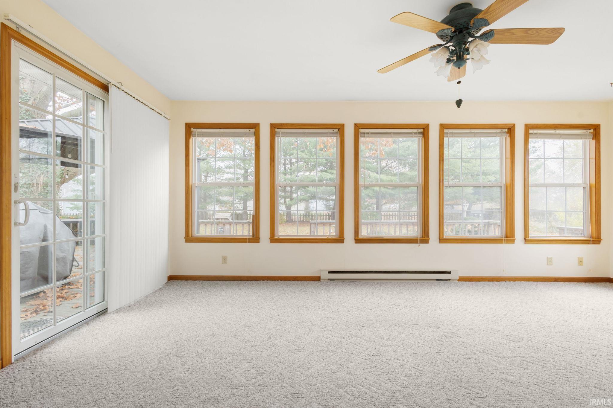 Mishawaka, Indiana 46545, United States, 2 Bedrooms Bedrooms, ,2 BathroomsBathrooms,Residential,Pending,246988