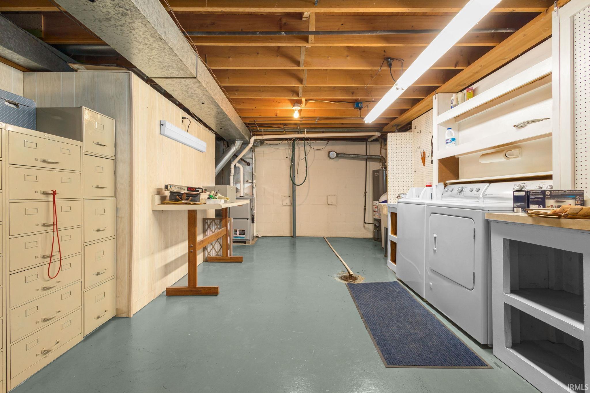 Mishawaka, Indiana 46545, United States, 2 Bedrooms Bedrooms, ,2 BathroomsBathrooms,Residential,Pending,246988