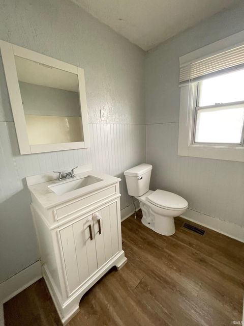 Tiny photo for 1004 E WHEELER Street, Kokomo, IN 46902 (MLS # 202527730)