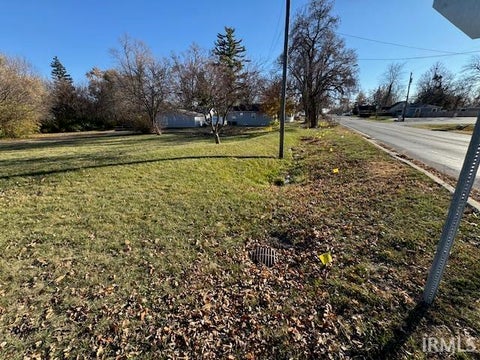 Tiny photo for 3325 Lower Huntington Road #12, Fort Wayne, IN 46809 (MLS # 202637643)