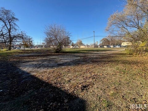 Tiny photo for 3325 Lower Huntington Road #12, Fort Wayne, IN 46809 (MLS # 202637643)