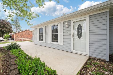 Tiny photo for 1908 VERSAILLES Drive, Kokomo, IN 46902 (MLS # 202619013)