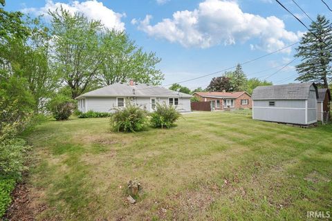 Tiny photo for 1908 VERSAILLES Drive, Kokomo, IN 46902 (MLS # 202619013)