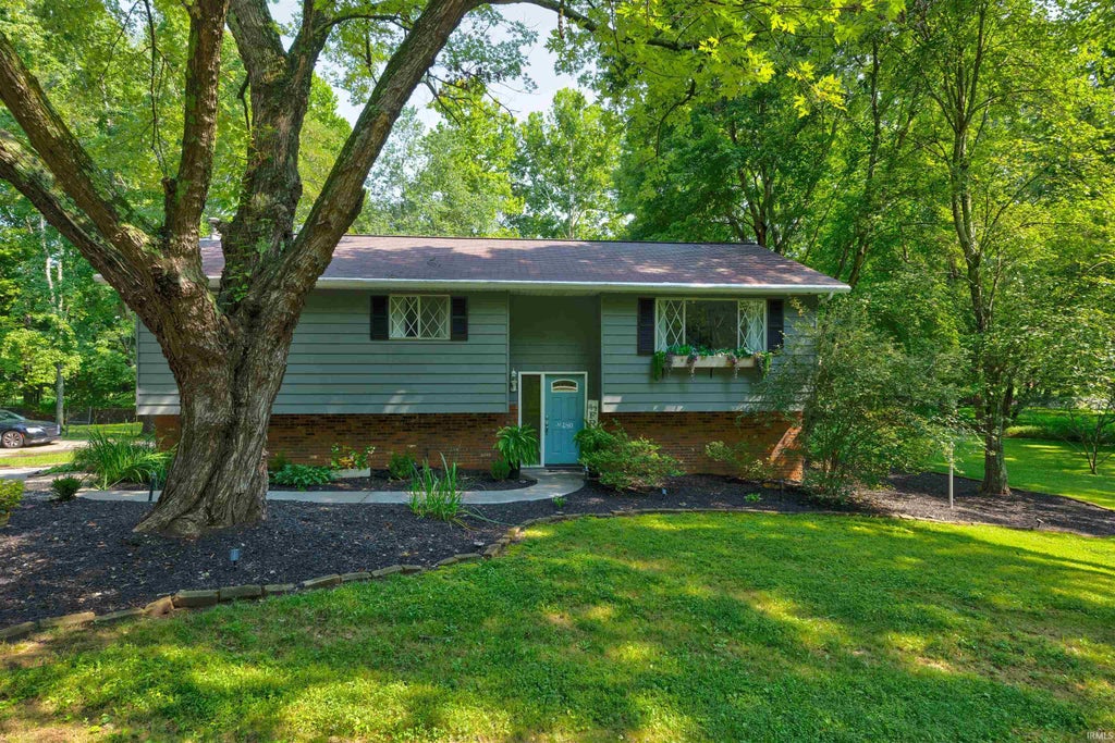 Photo of 480 W Melchoir Drive, Santa Claus, IN 47579 (MLS # 202630491)