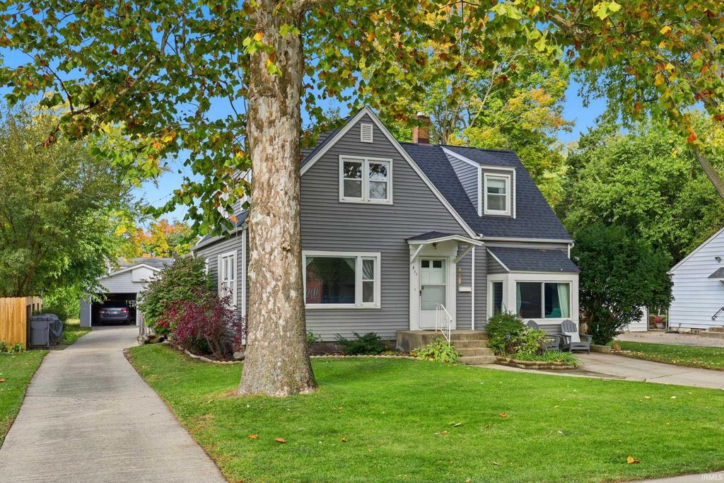 Photo of 311 Park Avenue, Goshen, IN 46526 (MLS # 202543442)