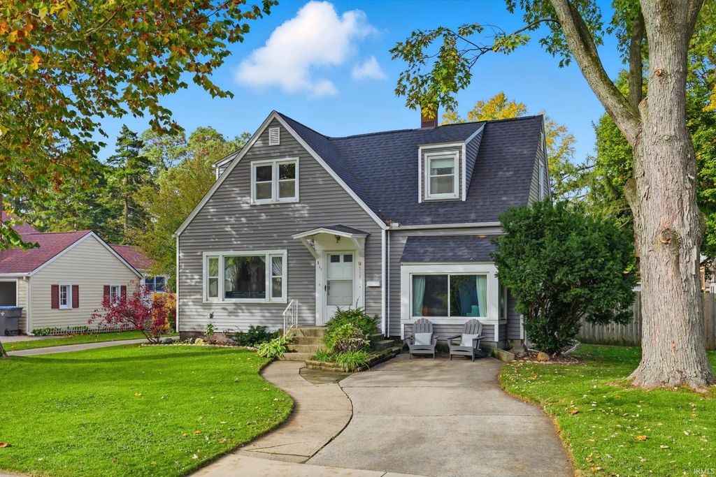 Photo of 311 Park Avenue, Goshen, IN 46526 (MLS # 202543442)