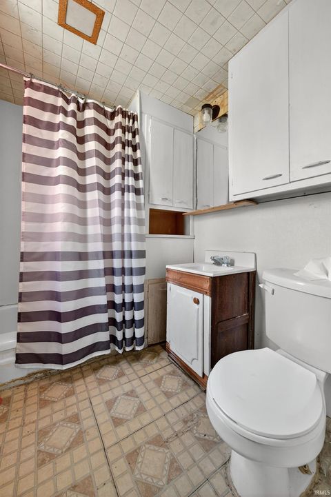 Tiny photo for 1303 High Street, Logansport, IN 46947 (MLS # 202537090)