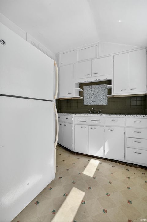 Tiny photo for 1303 High Street, Logansport, IN 46947 (MLS # 202537090)