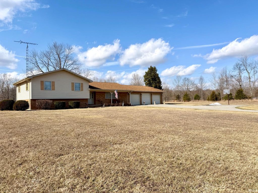 Photo of 5667 Leesville Road, Bedford, IN 47421 (MLS # 202605148)
