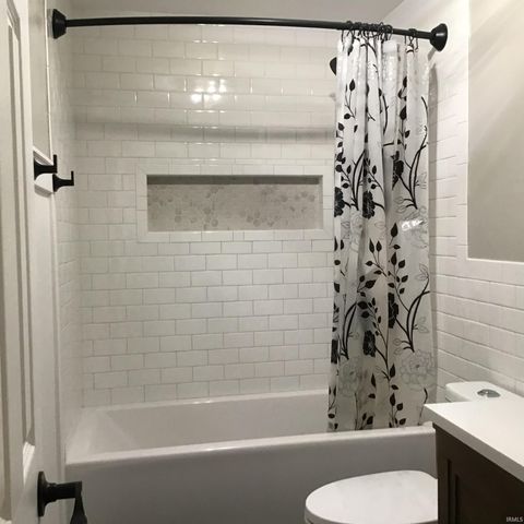 Tiny photo for 474 E Decker Drive, Winamac, IN 46996 (MLS # 202600459)