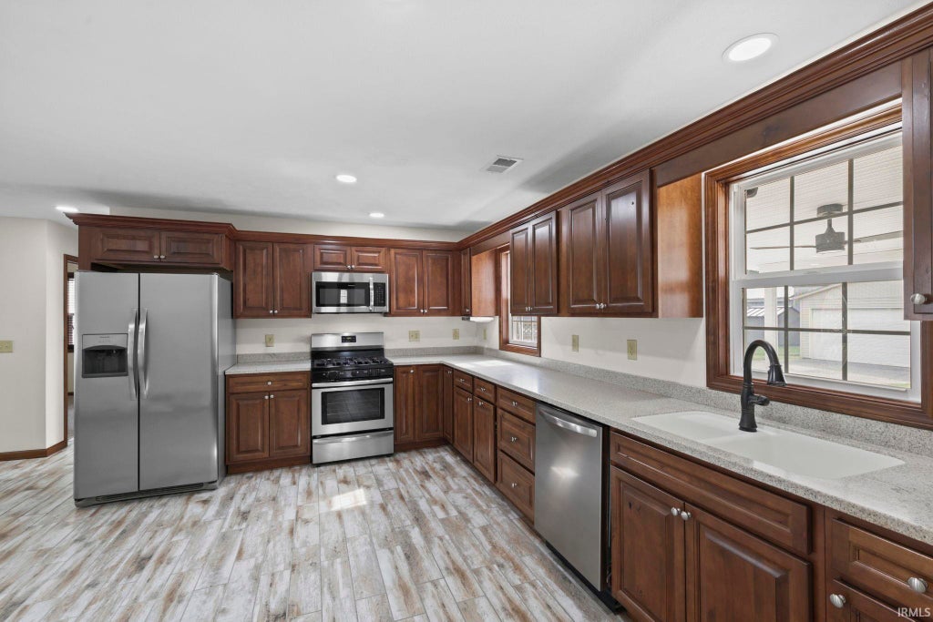 Photo of 6227 W Taylor Road, Muncie, IN 47304 (MLS # 202640873)