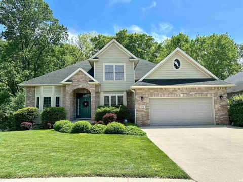 Photo of 1576 S Andrew Circle, Bloomington, IN 47401 (MLS # 202527814)