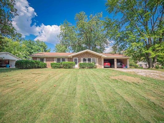 1026 NICHOLAS DR, BOONVILLE, IN 47601 - Image 155a9cdced4010bf2091b29f4b29d236/393201450