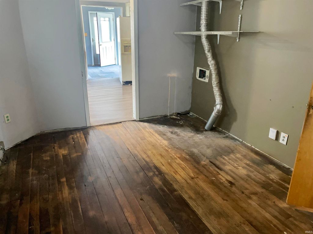 Photo of 347 E Main Street, Wabash, IN 46992 (MLS # 202610117)