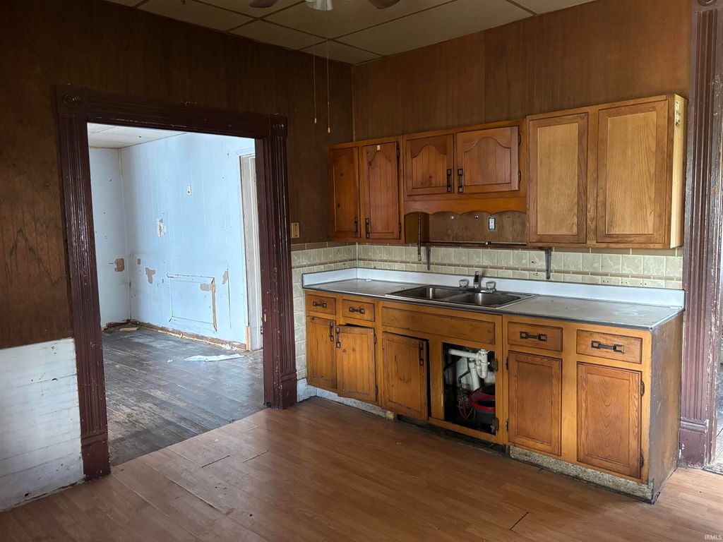 Photo of 113 E Main Street, Saratoga, IN 47382 (MLS # 202614351)