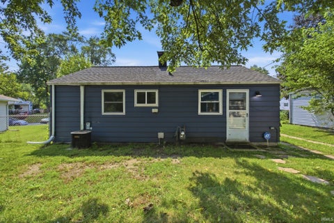Tiny photo for 919 Dover Drive, South Bend, IN 46614 (MLS # 202636238)